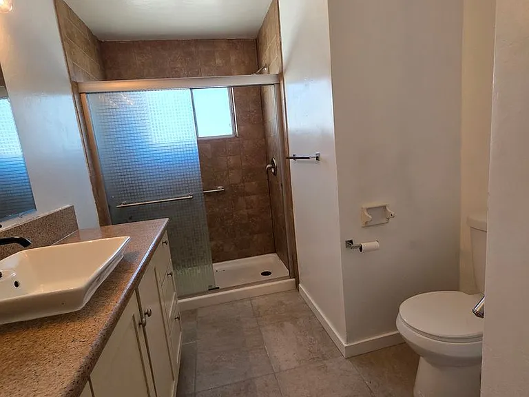 2805 Cambria Ave — Photo 10