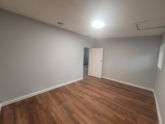4th image of 4119 Lilac Ave SE #0