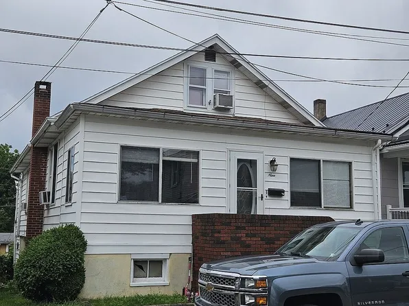 9 Stanton St, Schuylkill Haven, PA 17972