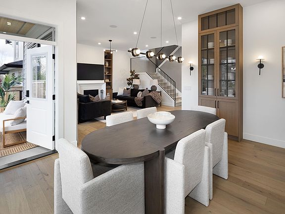 4th image of 7485 197a St