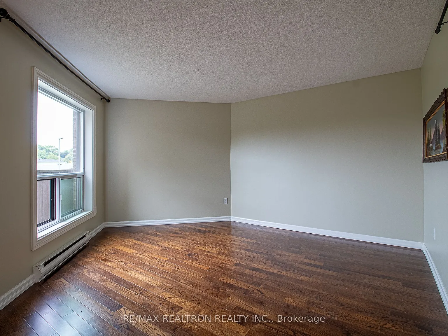 3 bed, $3,050 — Photo 4
