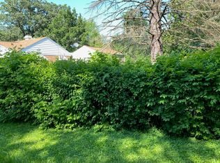 633 Highland Ave, Antioch, IL 60002