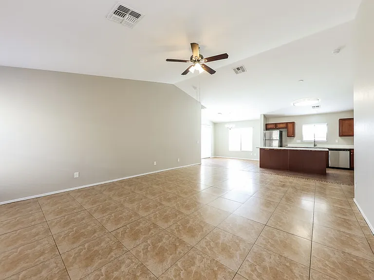 12530 W Willow Ave — Photo 3