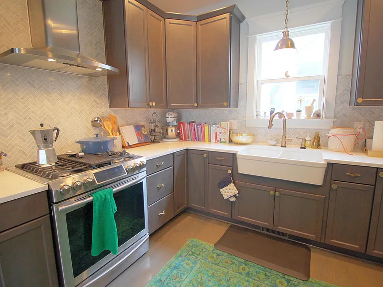 114 E Enterprise St — Photo 6