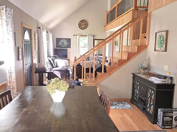 189 Old Belgrade Rd, Augusta, ME 04330