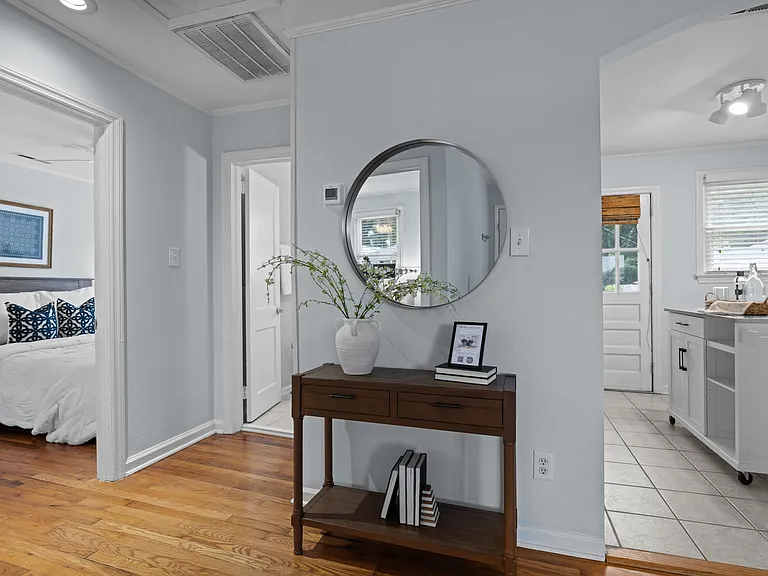 2331 Bernard St #A — Photo 21
