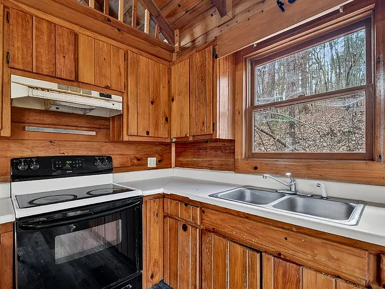1266 Humphrey Mill Rd — Photo 6