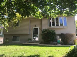 3822 9th Ave SW, Rochester, MN 55902