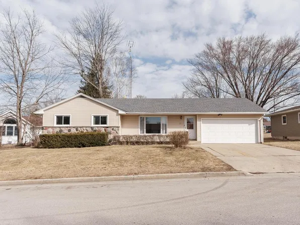 10 Pawnee STREET, Watertown, WI 53094