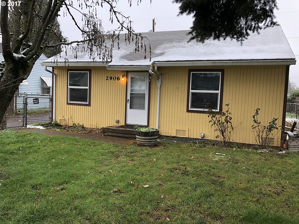 1st image of 2906 E 24th St