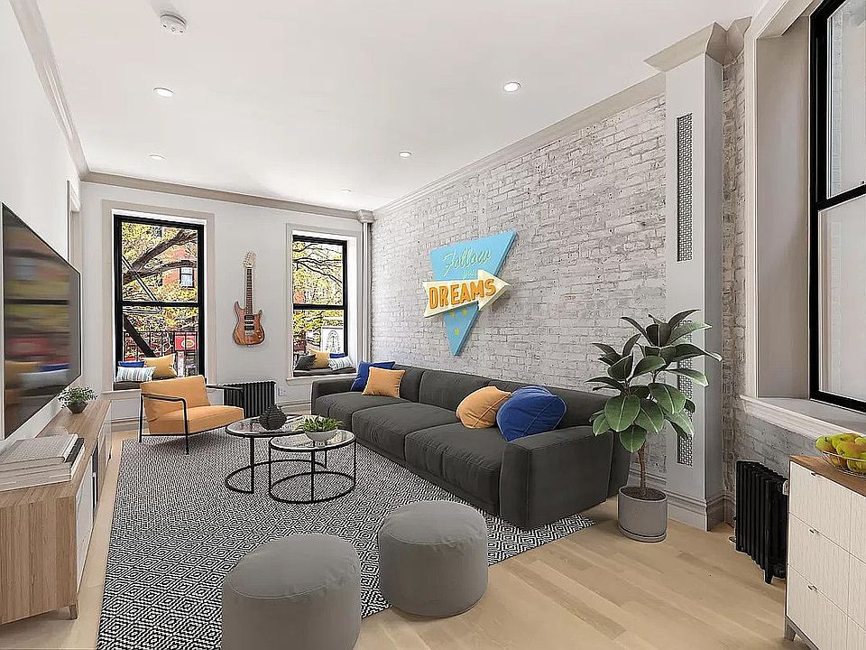 1st image of 295 De Graw St #3EW