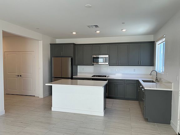 3rd image of 41527 Stanford Rd