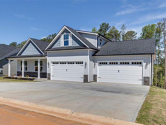 2nd image of 123 Hideaway Ln