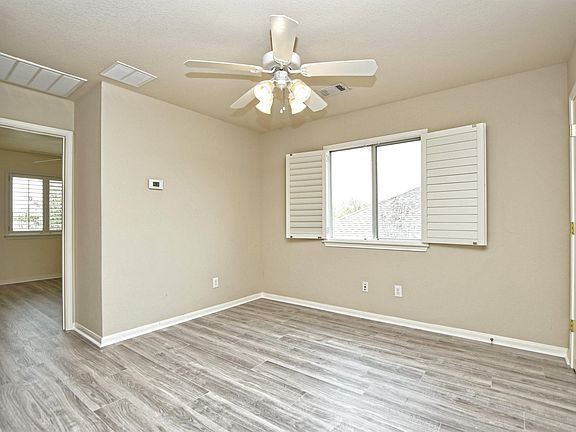4th image of 15524 Fisher Island Dr