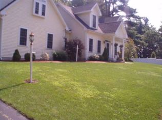 5 Glastombury Dr, Sandown, NH 03873