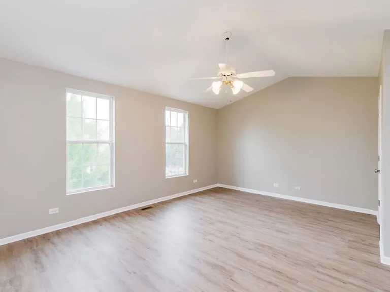 1670 Park Vista Ln — Photo 3