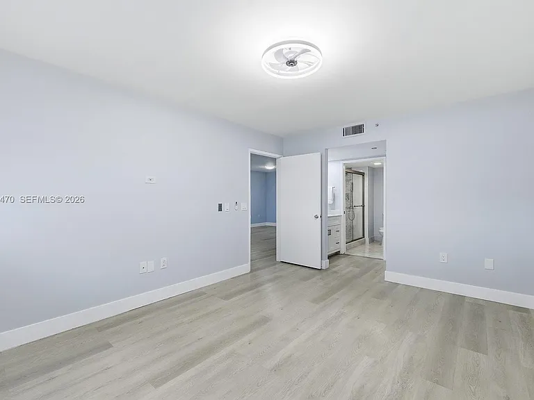 550 SW 138th Ave #206K — Photo 12
