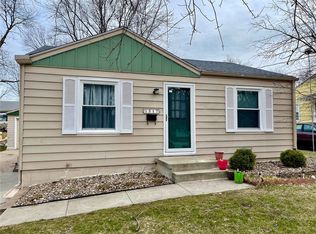 1517 Oak Park Ave, Des Moines, IA 50313