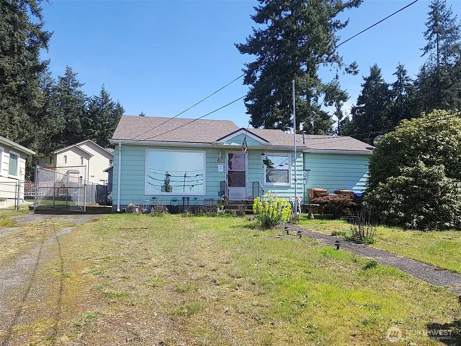817 S Huson Street photo 1