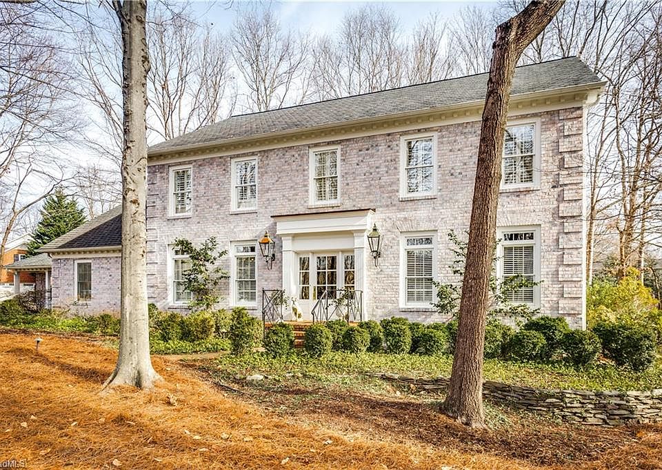1st image of 402 Parkmont Dr