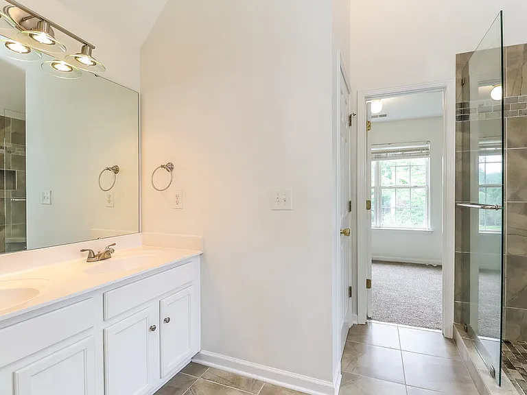 4625 Canipe Dr — Photo 13