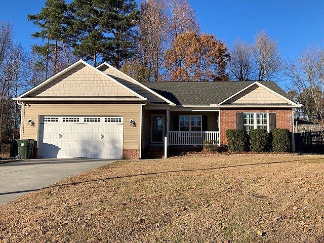 1st image of 34 Emily Ct
