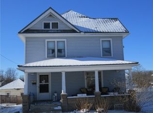 24 4th St SE, Carrollton, OH 44615