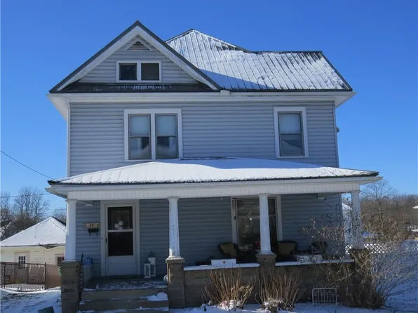 24 4th St SE, Carrollton, OH 44615