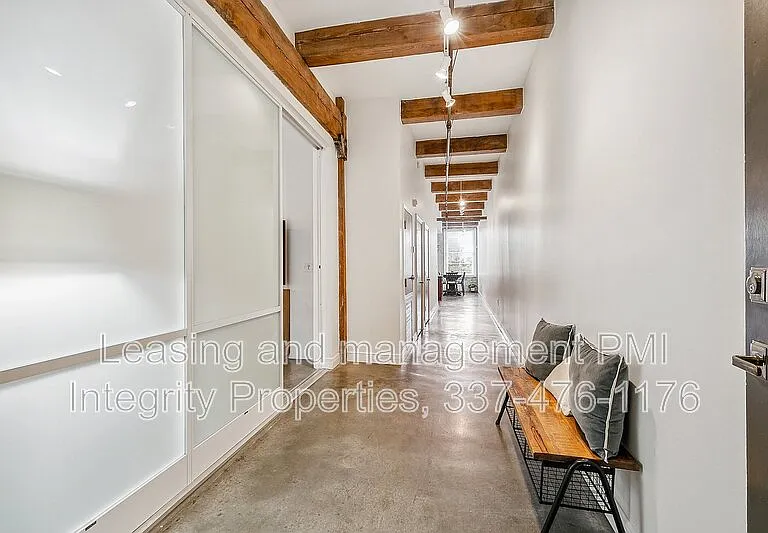 825 Lafayette St #4 — Photo 21