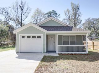 21 Navajo Trl, Crawfordville, FL 32327