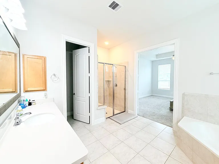 6610 Lake Oasis Dr — Photo 23