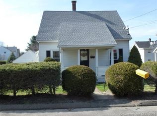 11 City Hill Ct, Naugatuck, CT 06770