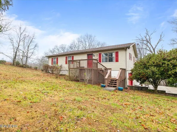 155 Mozingo Ln, Jacksboro, TN 37757