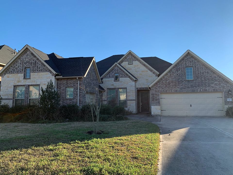 1st image of 17423 Farm Garden Ln