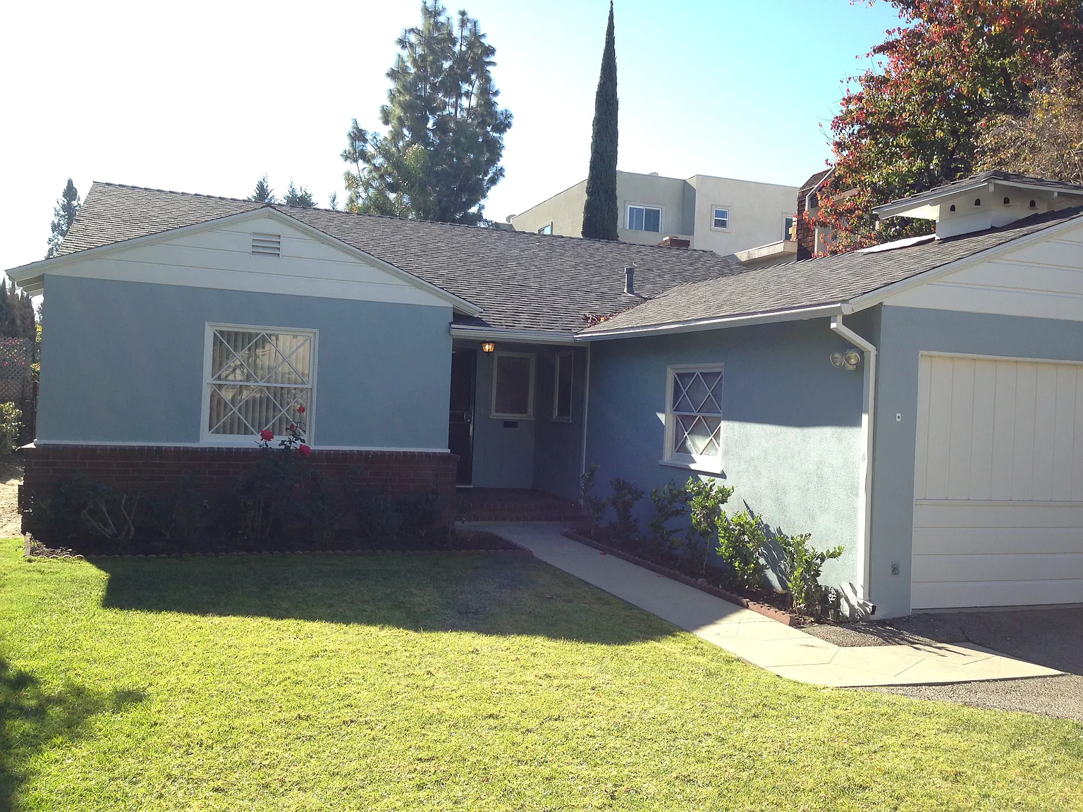 3 bed, 1776 sqft, $6,000 — Photo 2