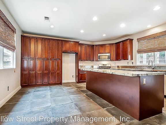 3rd image of 32440 Angelo Dr