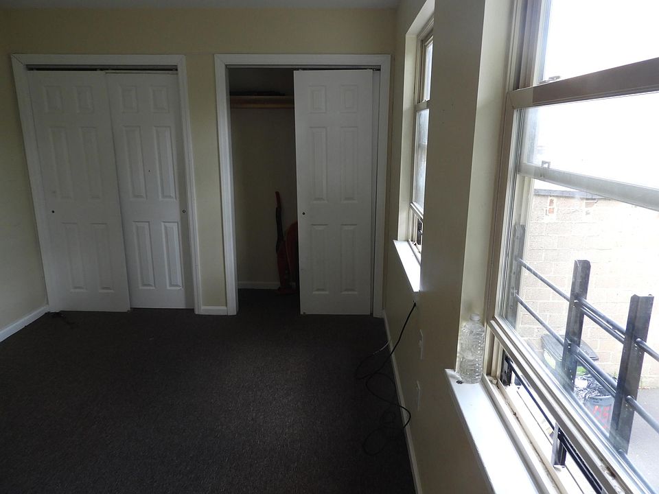 1st image of 105 Maple Ave Floor 3