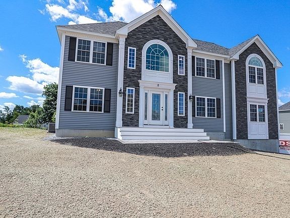 3rd image of 7 White Pine Dr