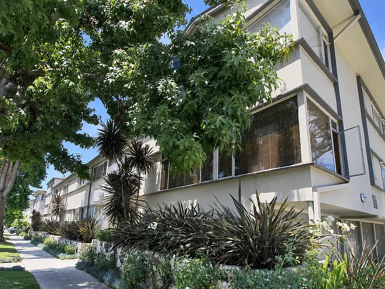 629 Idaho Ave #2 — Photo 4