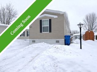 271 Crestwood Dr #271, Lockport, NY 14094