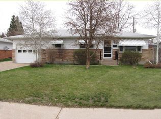 701 Sun Valley Dr, Cheyenne, WY 82001