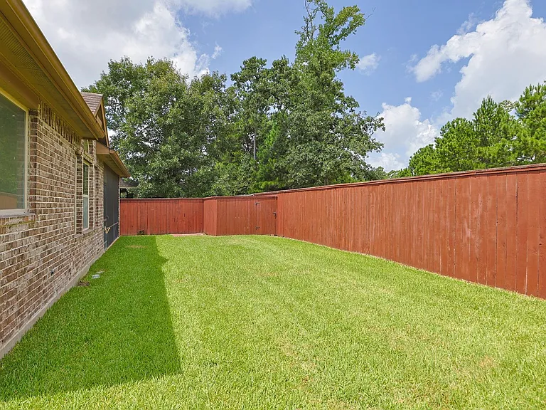 147 W Wading Pond Cir — Photo 35