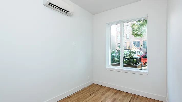 Rented by Nooklyn NYC LLC | media 17