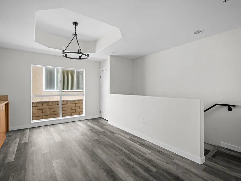 5521 Kester Ave #23 — Photo 9