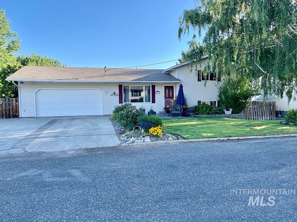 1st image of 2321 Rolling Hills Dr