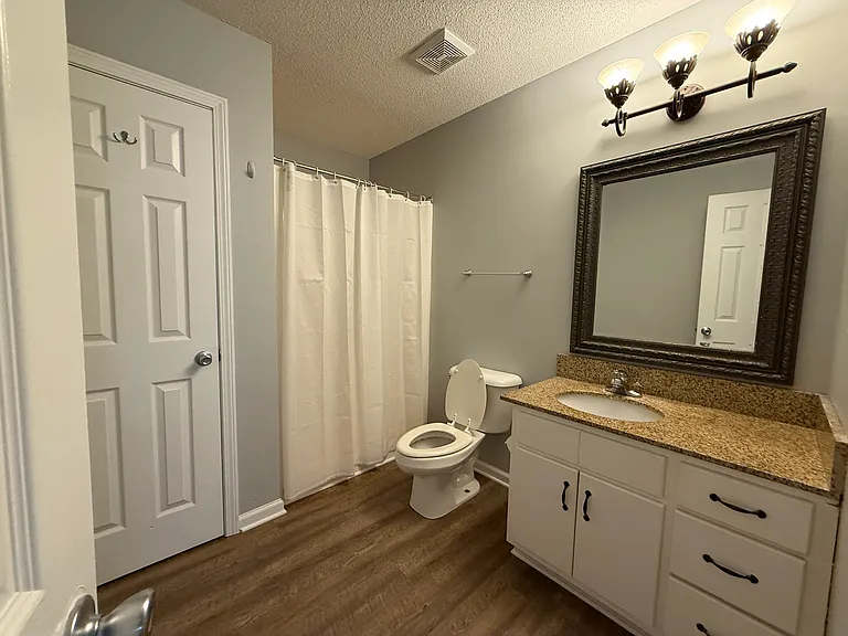 2295 Jordon Ave — Photo 5