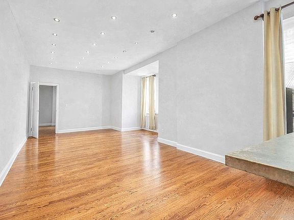 2nd image of 582 Throop Ave APT 3B