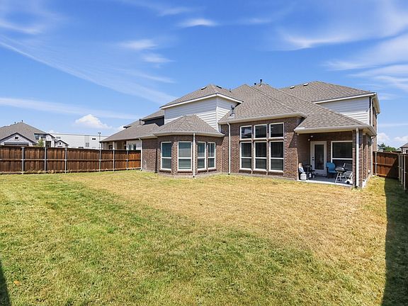2nd image of 1313 Cascade Ln