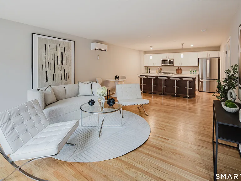 1385 Washington Blvd #4 — Photo 3