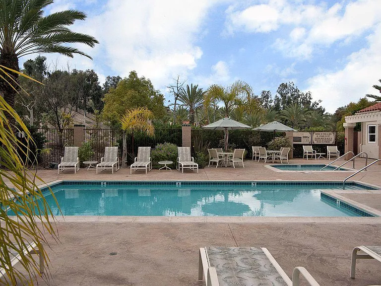 502 Sea Cliff Way — Photo 9